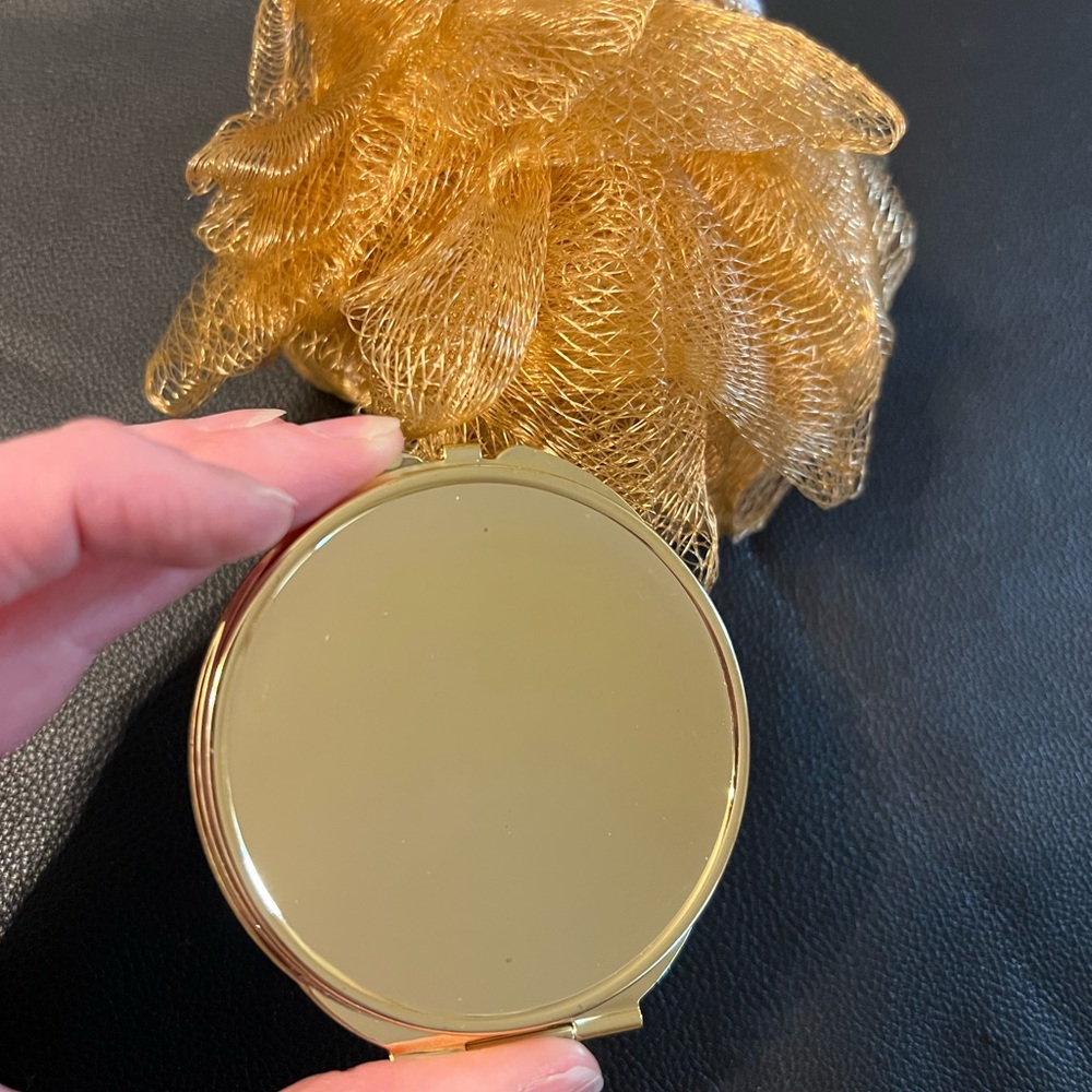4pc Golden Set - Picture 5 of 13